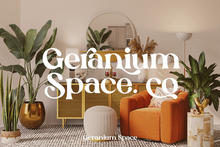 Load image into Gallery viewer, Silk Flower